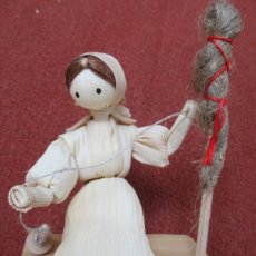 画像2: トウモロコシ人形　麻糸つむぎ　チェコ　手作り　民芸 (2)