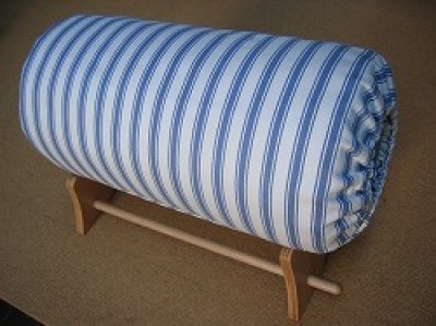 画像3: ボビンレース　枕台　コンパクト　枕を横に置いて使う